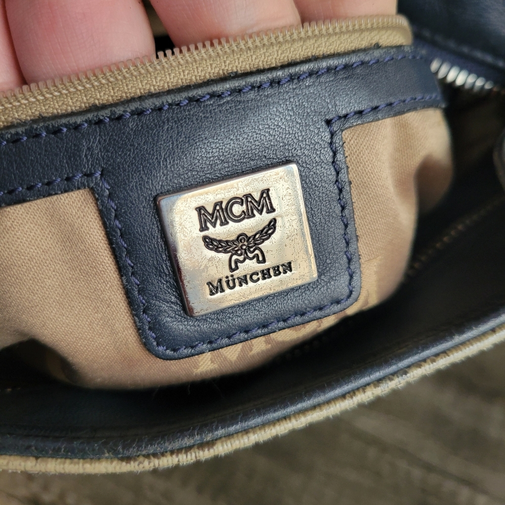 MCM visetos messenger bag - Picture 6 of 10